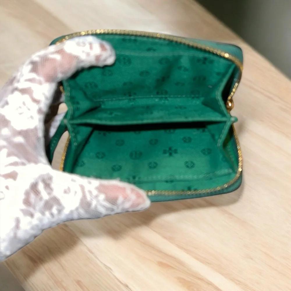 Tory Burch Striped Blue and Green leather wallet EUC